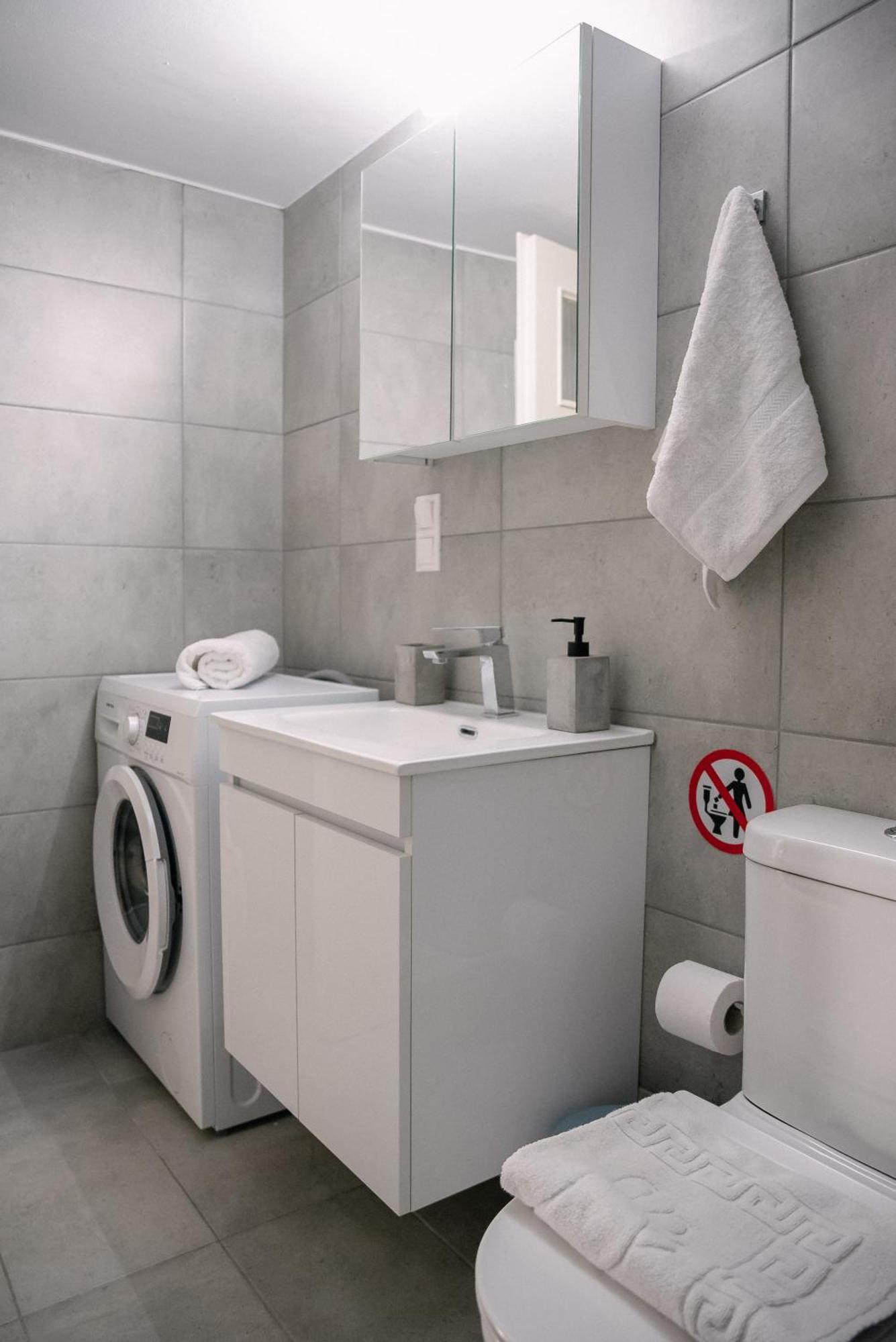 3Cs Athens Ampelokipoi Comfy Flat Ft Patio Airport Direct Day N Night Apartment Luaran gambar